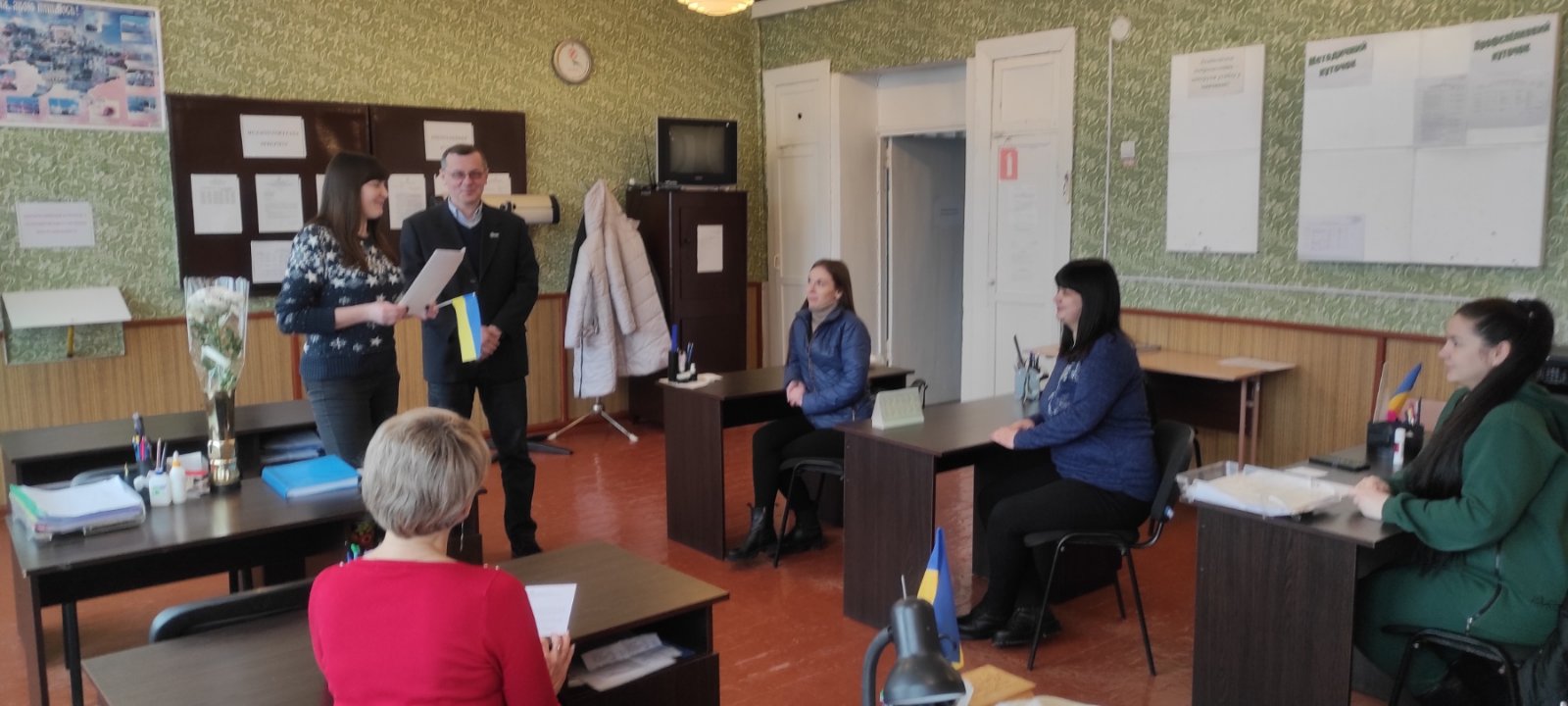 IMG e3011509c14962bc923240213b9e9916 V